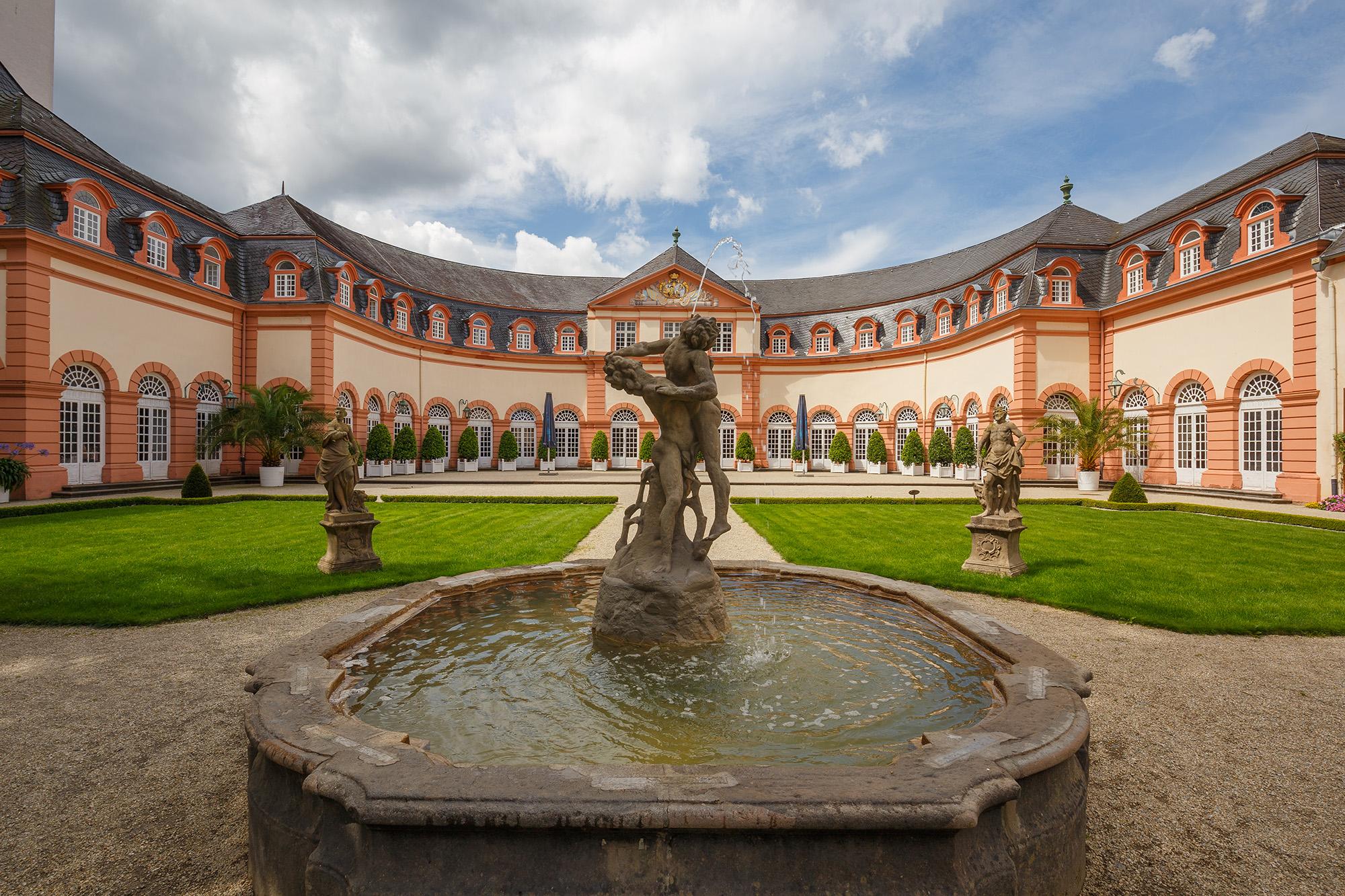 Schloss Kaarz, Innenhof (c) Stefan von Stengel