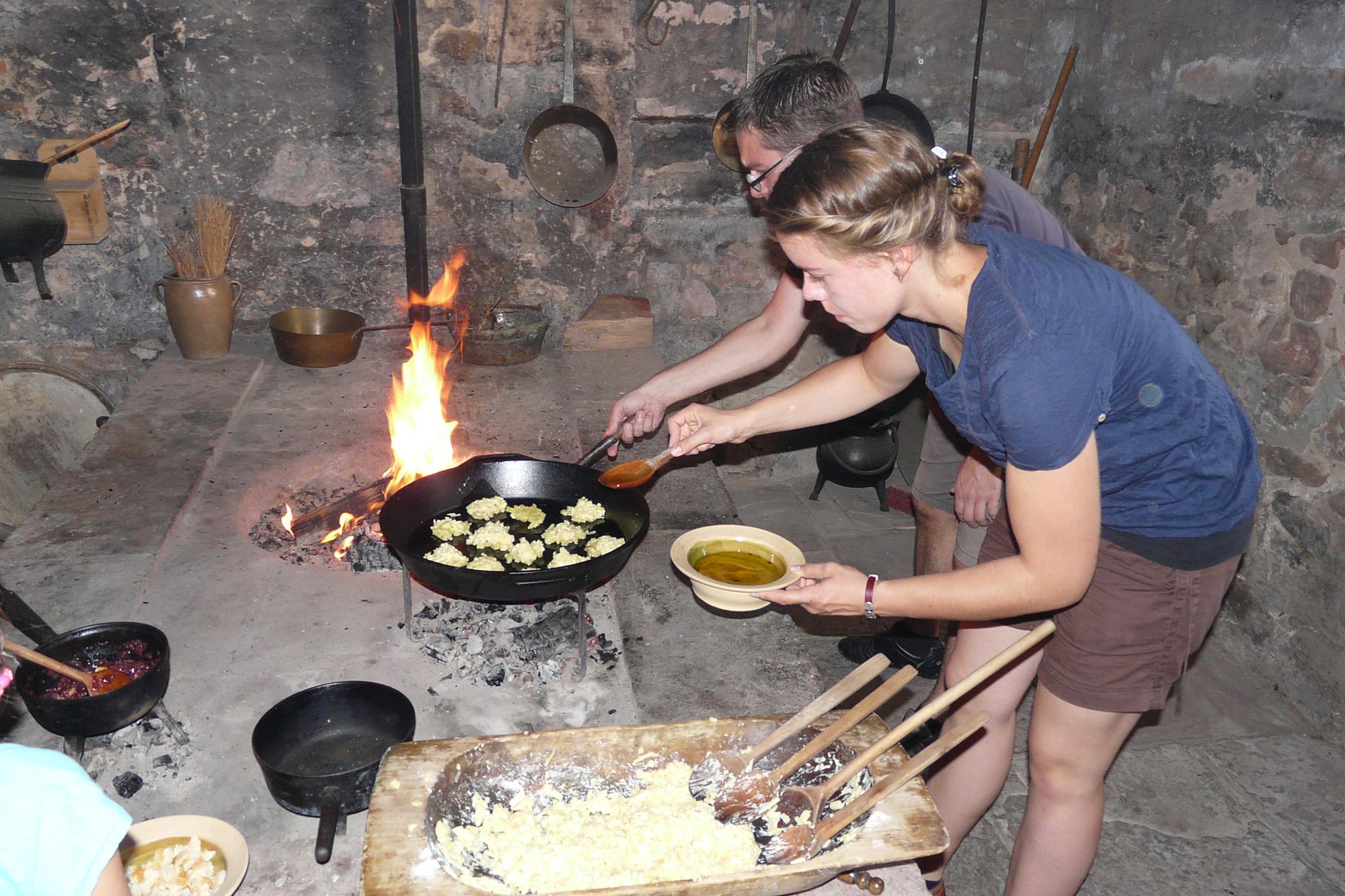 Kochen in Seligenstadt (c) Svetlana Jaremitsch, VSG