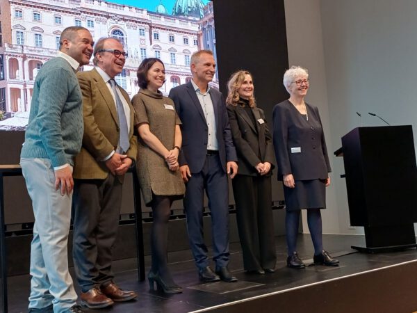 Die Teilnehmer:innen bei der Podiumsdiskussion, (c) Foto Andrea Hahn | Text & Presse